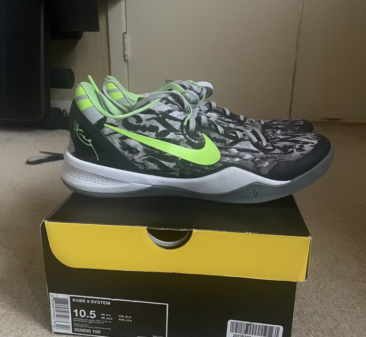 Nike Kobe 8 Graffiti