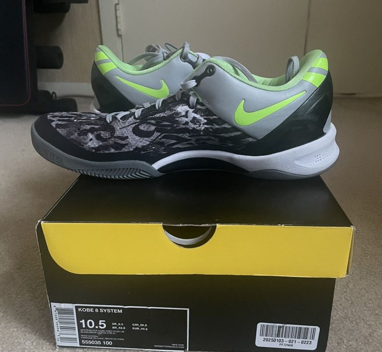 Nike Kobe 8 Graffiti
