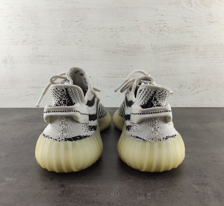 Adidas Yeezy Boost 350 V2 Zebra Sneakers