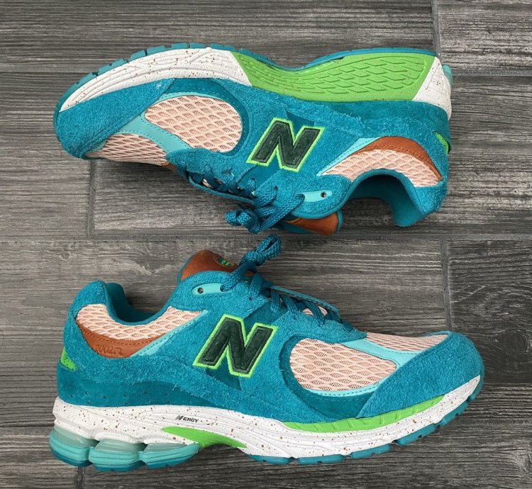 New Balance Salehe Bembury 2002r