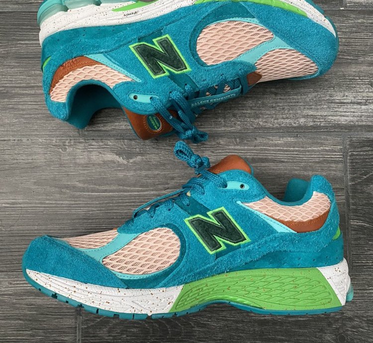New Balance Salehe Bembury 2002r