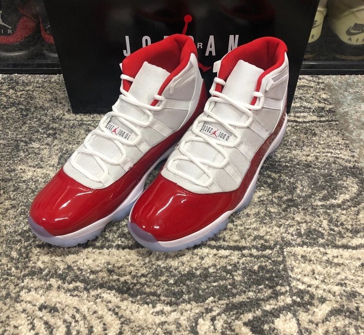 Air Jordan 11 Retro Cherry