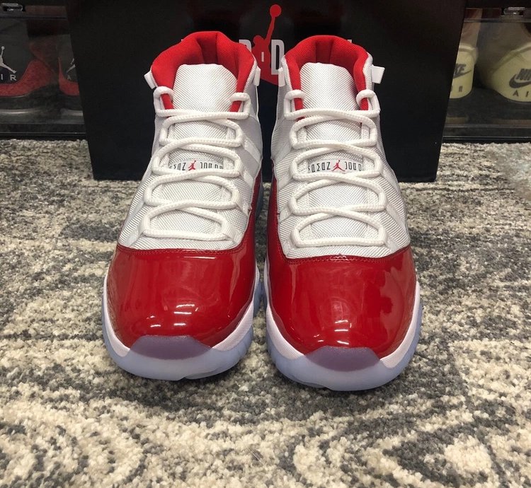 Air Jordan 11 Retro Cherry
