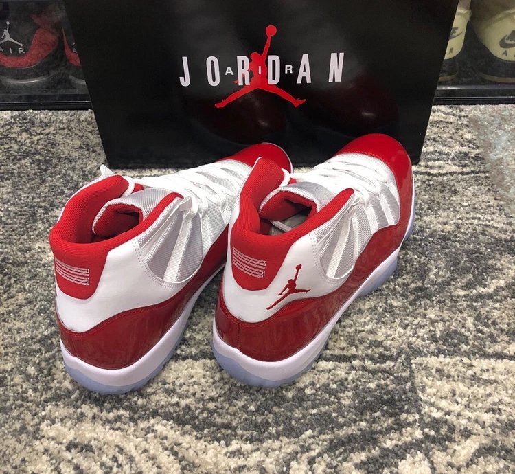 Air Jordan 11 Retro Cherry