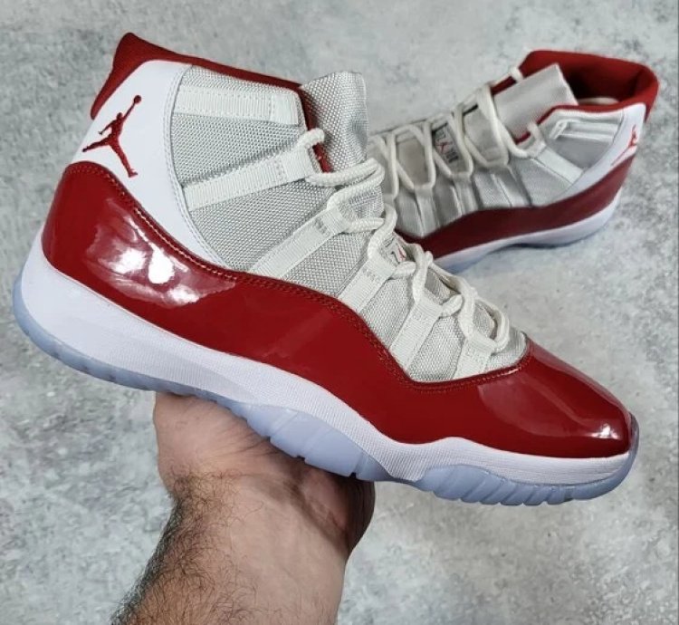 Air Jordan 11 Retro Cherry