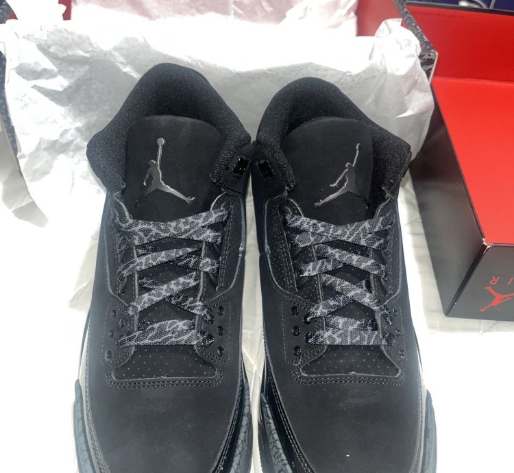 Retro Jordan 3 Black Cat