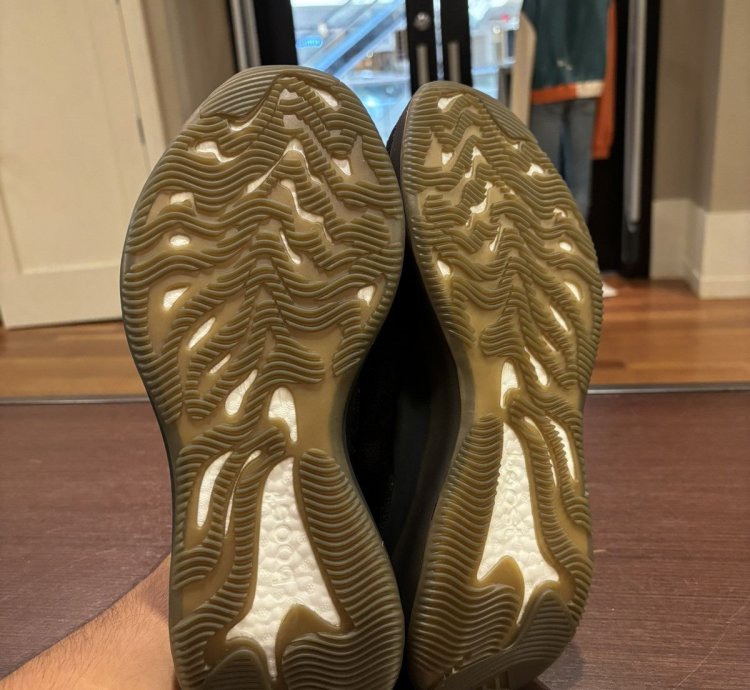 Adidas Yeezy Boost 380 Onyx Reflective