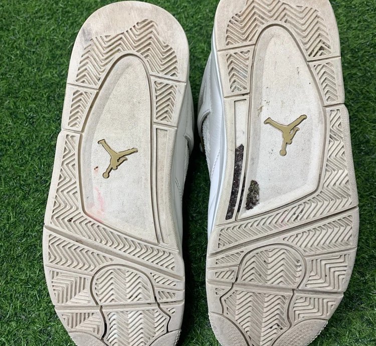 Air Jordan 4 Retro Metallic Gold