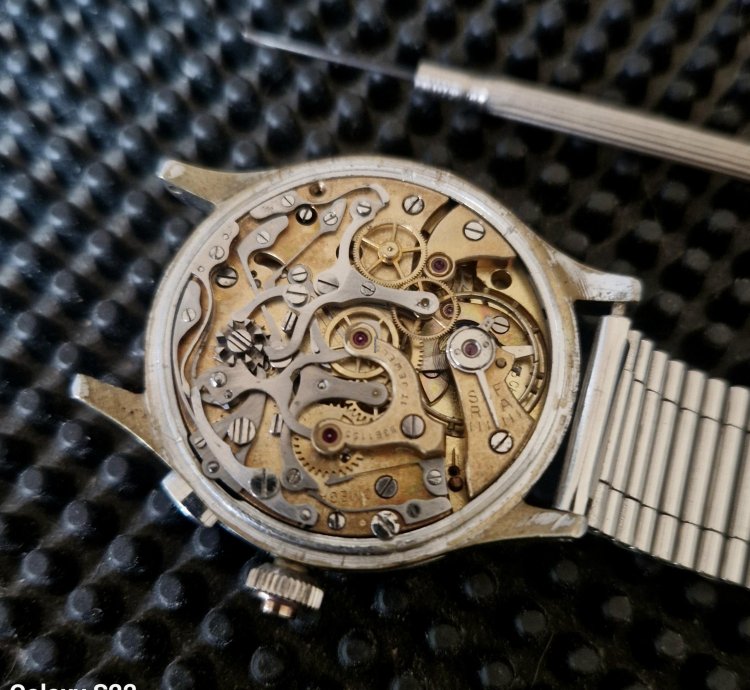 Omega Chrono Omega 33 3 Mono Pusher Con Reset In Corona