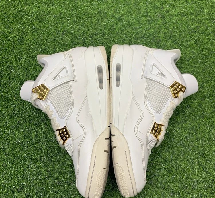 Air Jordan 4 Retro Metallic Gold