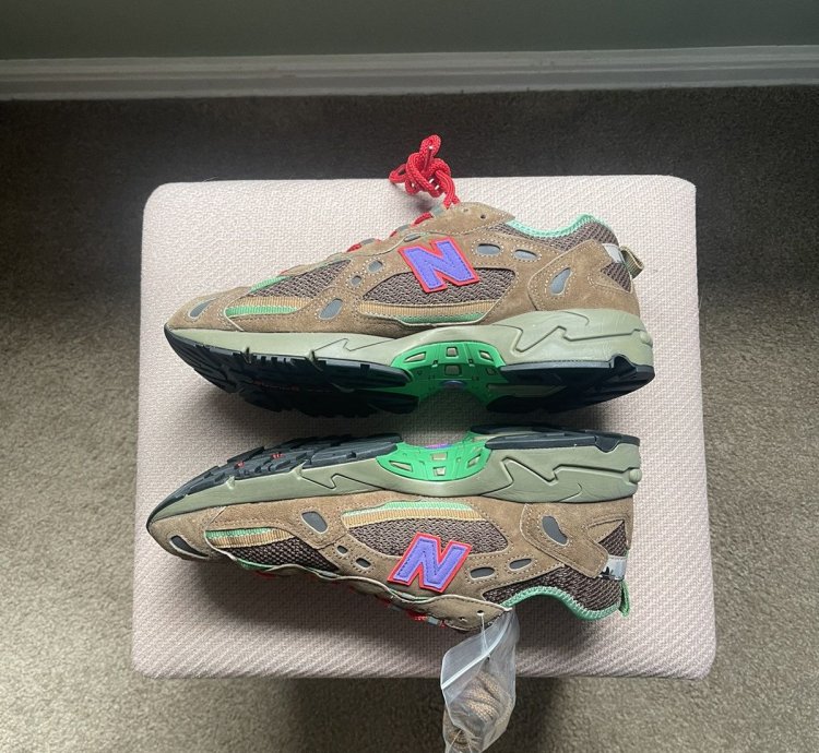 New Balance Stray Rats 827 Sewer Stompers