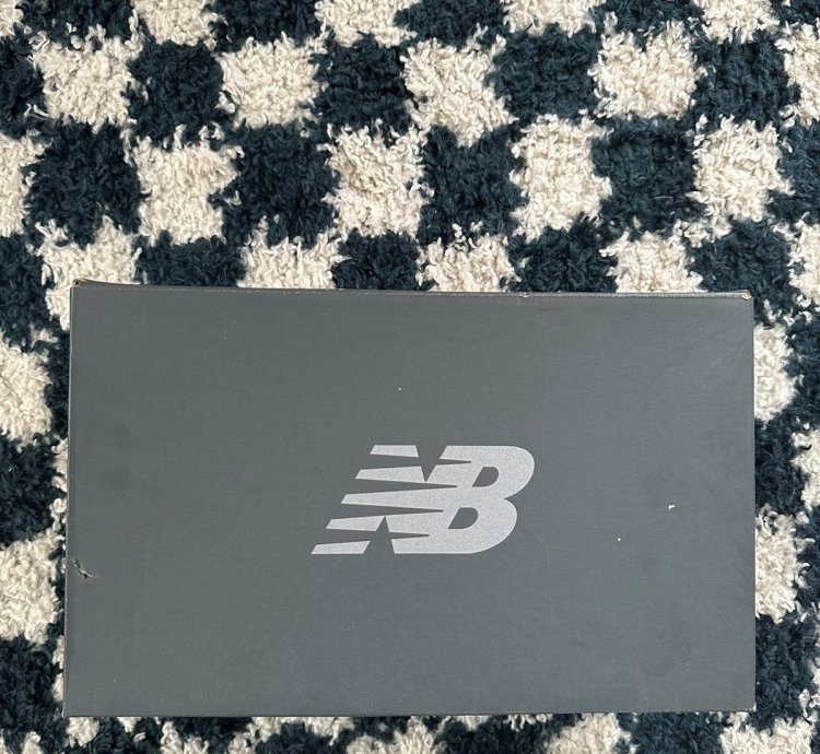 New Balance Stray Rats 827 Size 11