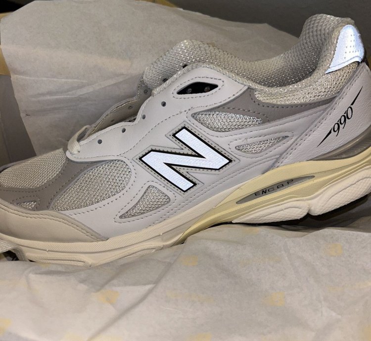 New Balance Teddy Santis 990v3 Sea Salt Size 10