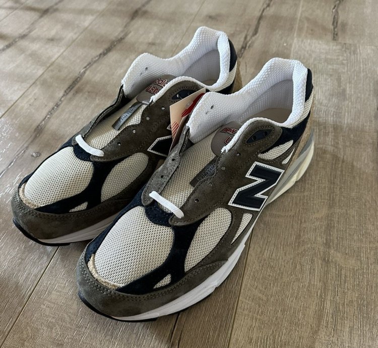 New Balance Teddy Santis Made In Usa 990v3