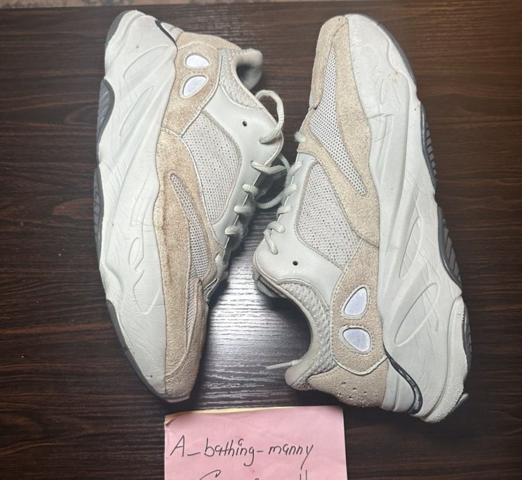 Adidas Yeezy Boost 700 Salt Size 10