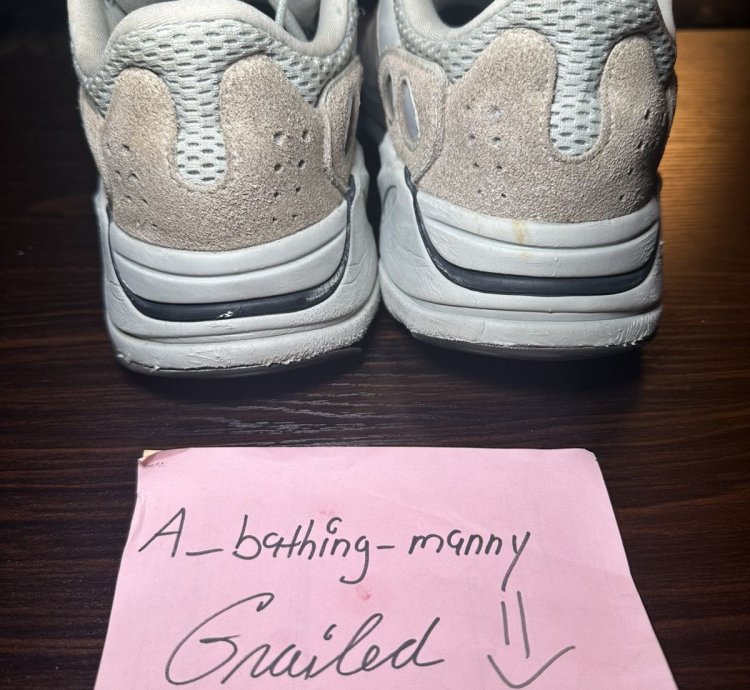 Adidas Yeezy Boost 700 Salt Size 10