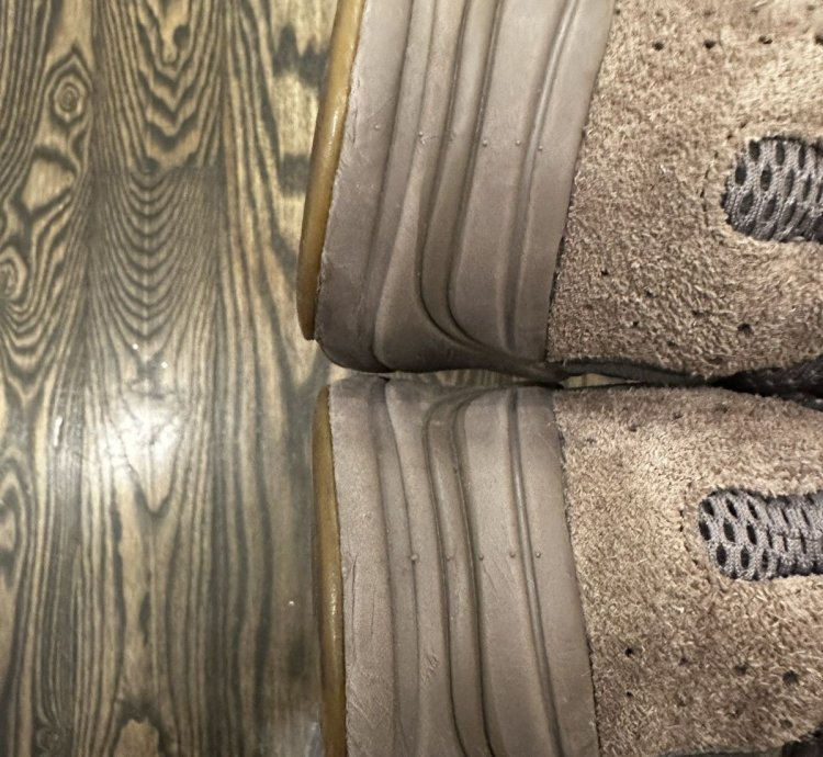 Adidas Yeezy Boost 700 Sneakers - Mauve