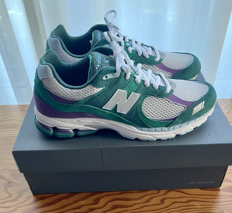 New Balance Up There 2002r - Backyard Legends