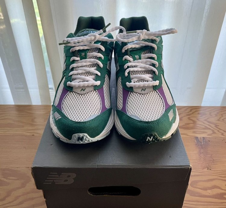 New Balance Up There 2002r - Backyard Legends