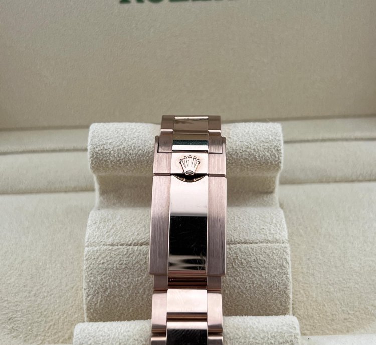 Rolex Gmt-master Ii Rootbeer Full Rose Gold