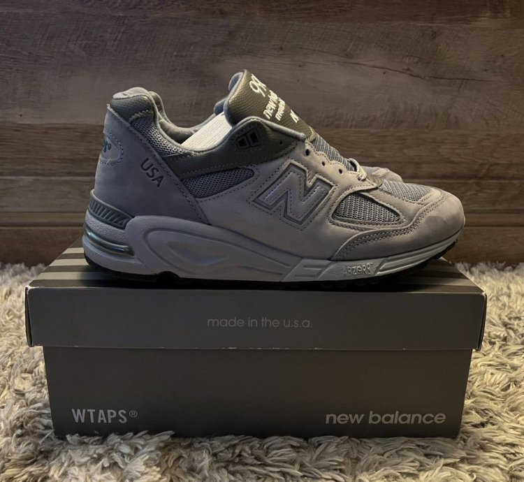 New Balance Wtaps 990v2