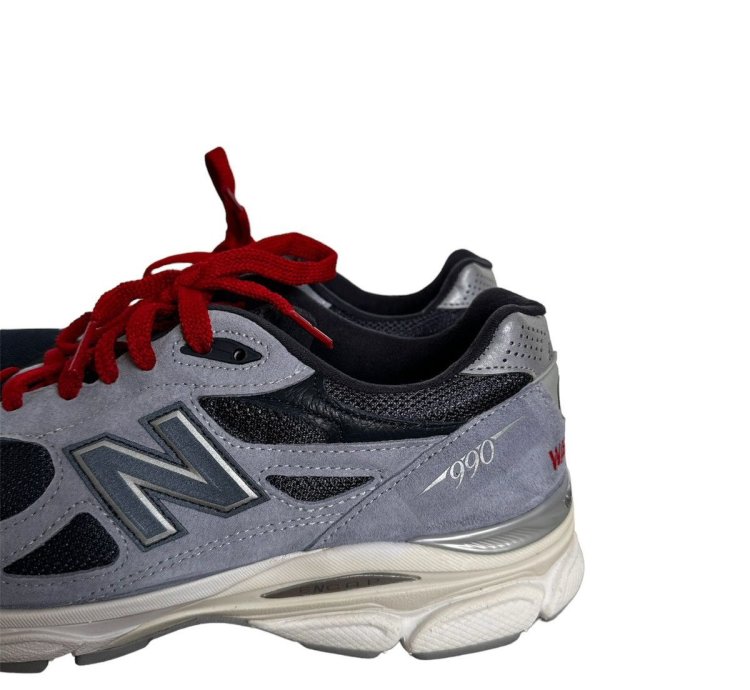 No Vacancy Inn New Balance 990v3 Water And Wifi
