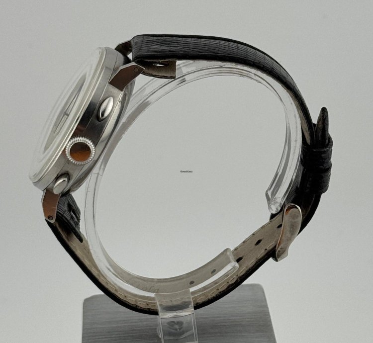 Omega Chronograph Calibre 33 3 Acier Staybrite Top Condition Swiss Made