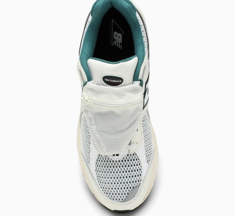 O1d2blof0523 Low 2002r Trainer In White