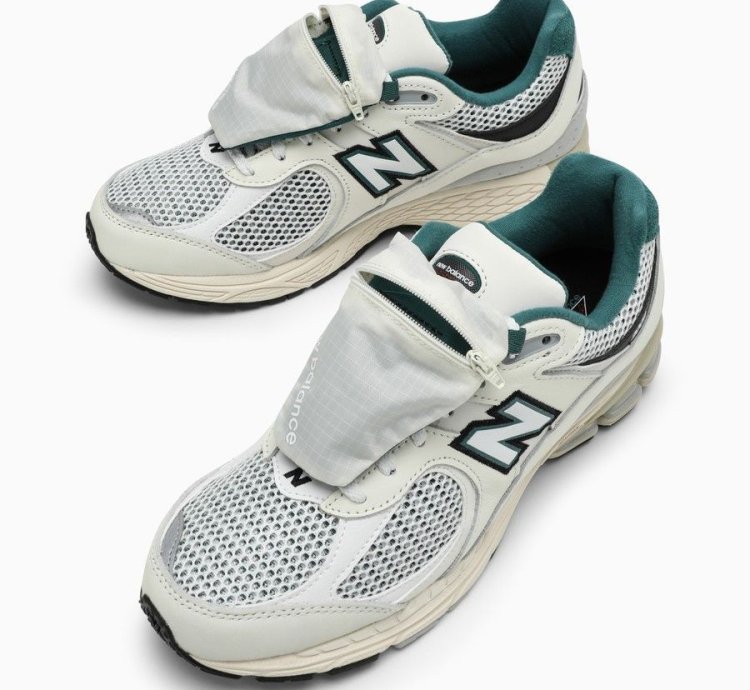 O1d2blof0523 Low 2002r Trainer In White