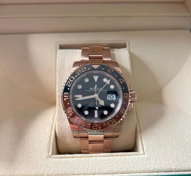 Rolex Gmt-master Ii Rootbeer Or Rose Full Set Tat Neuf