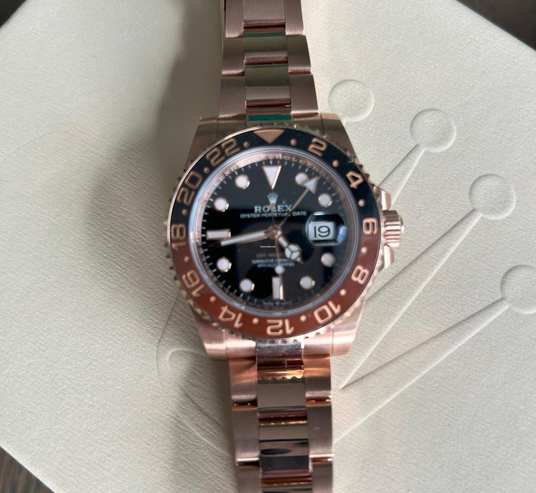 Rolex Gmt-master Ii Rootbeer Or Rose Full Set Tat Neuf