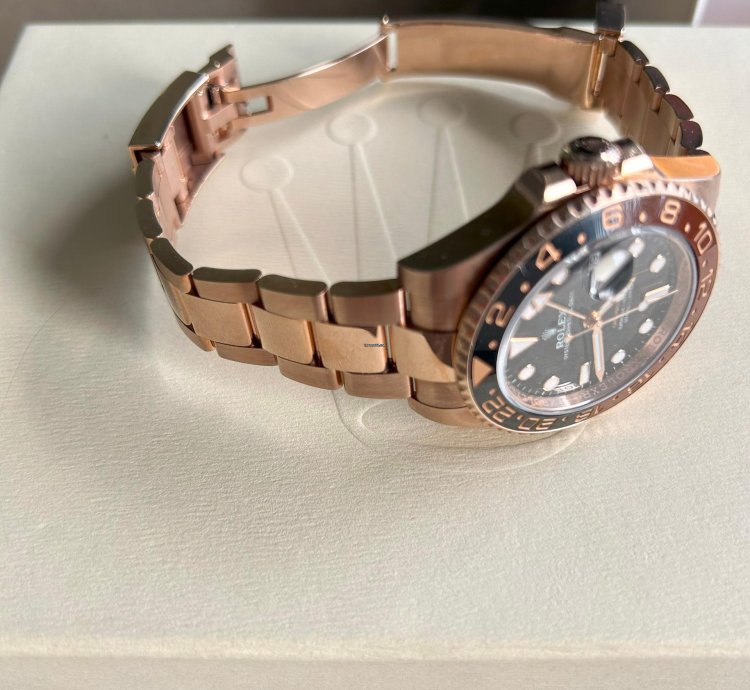Rolex Gmt-master Ii Rootbeer Or Rose Full Set Tat Neuf