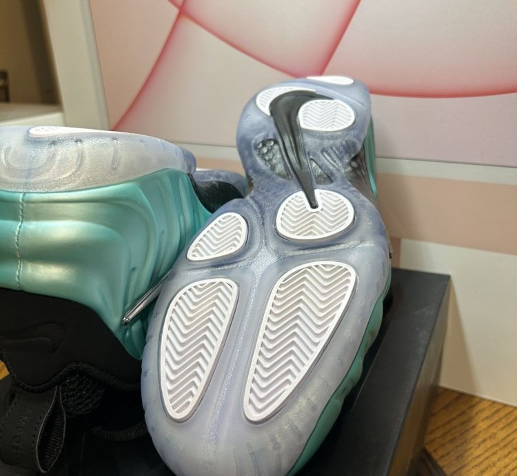 Size 10 5 - Nike Air Foamposite Pro Island Green 2017