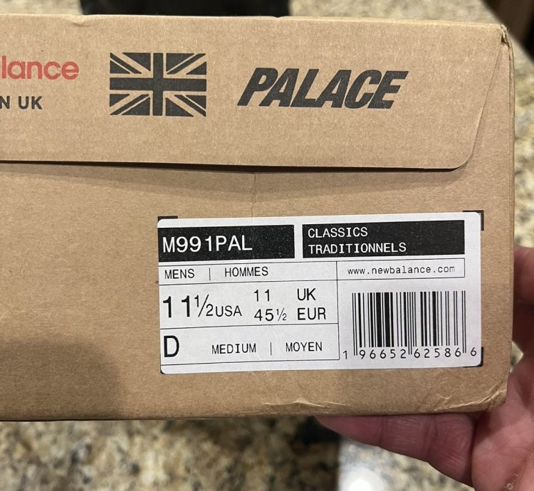 Palace New Balance 991 Tan