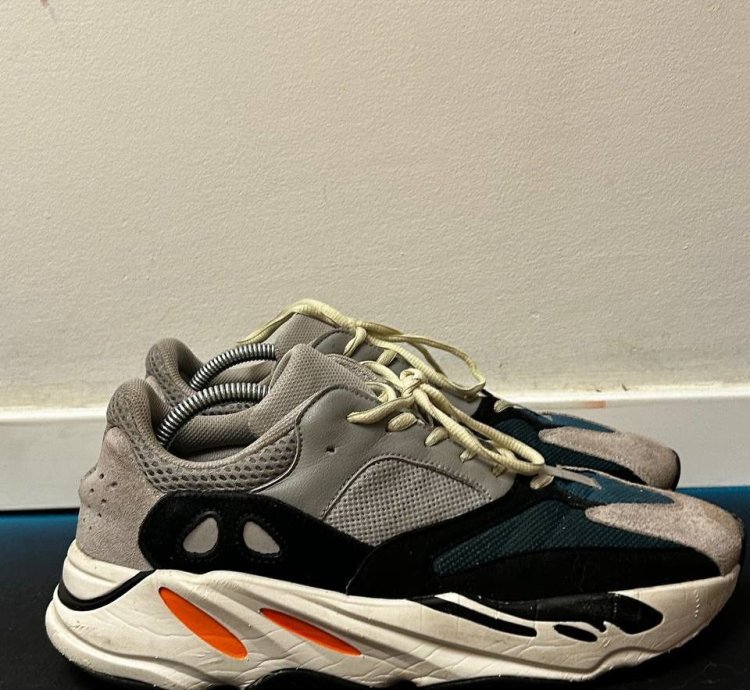 Adidas Yeezy Boost 700 Wave Runner 2019