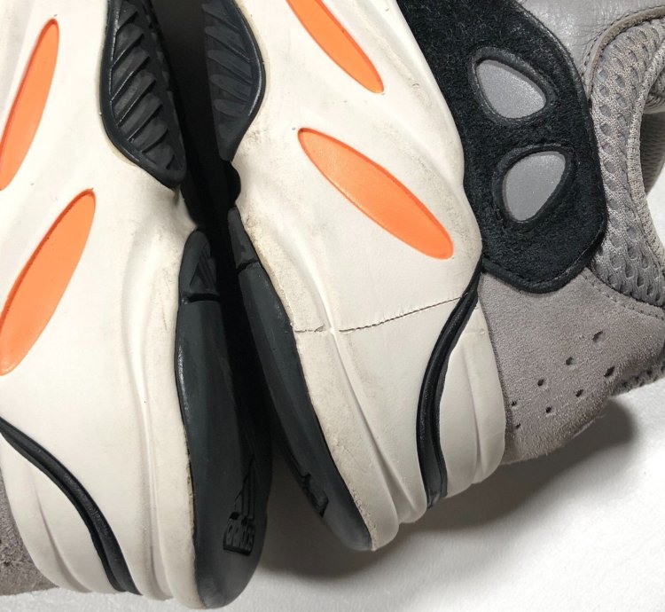 Adidas Yeezy Boost 700 Wave Runner Sneaker Shoes Size 9 5