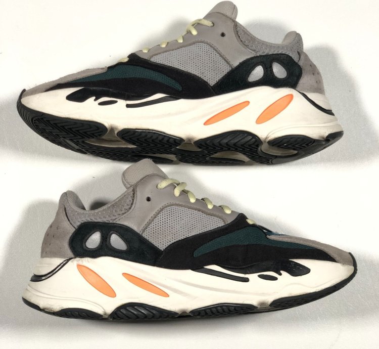 Adidas Yeezy Boost 700 Wave Runner Sneaker Shoes Size 9 5