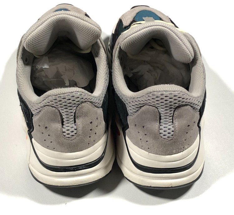 Adidas Yeezy Boost 700 Wave Runner Sneaker Shoes Size 9 5