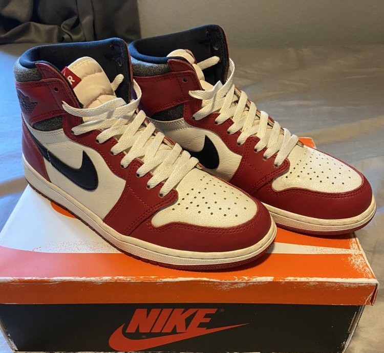 Size 10 Air Jordan 1 High Lost Found