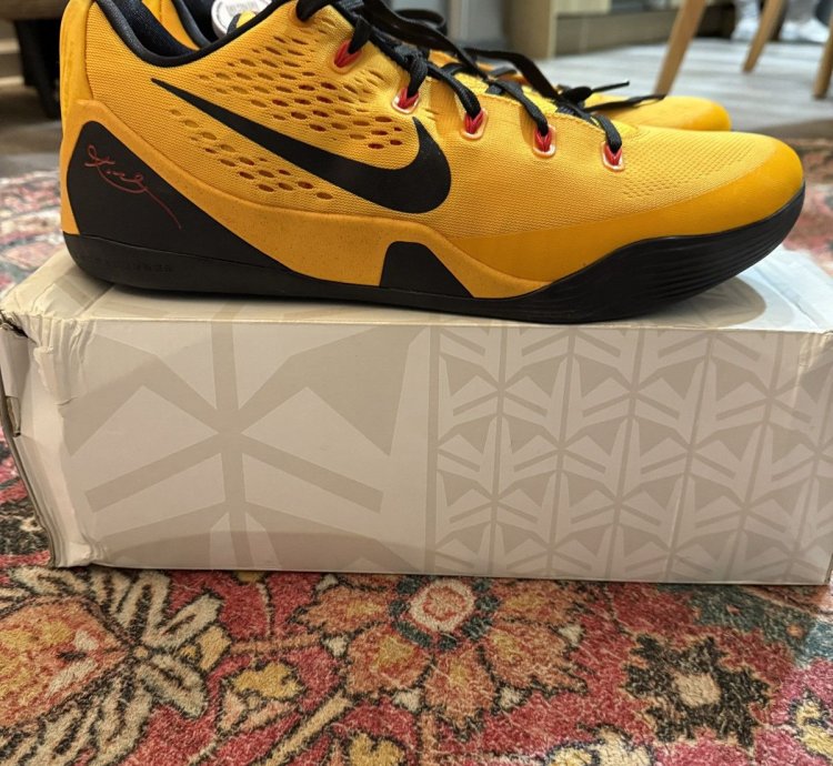 Nike Kobe 9 Bruce Lee