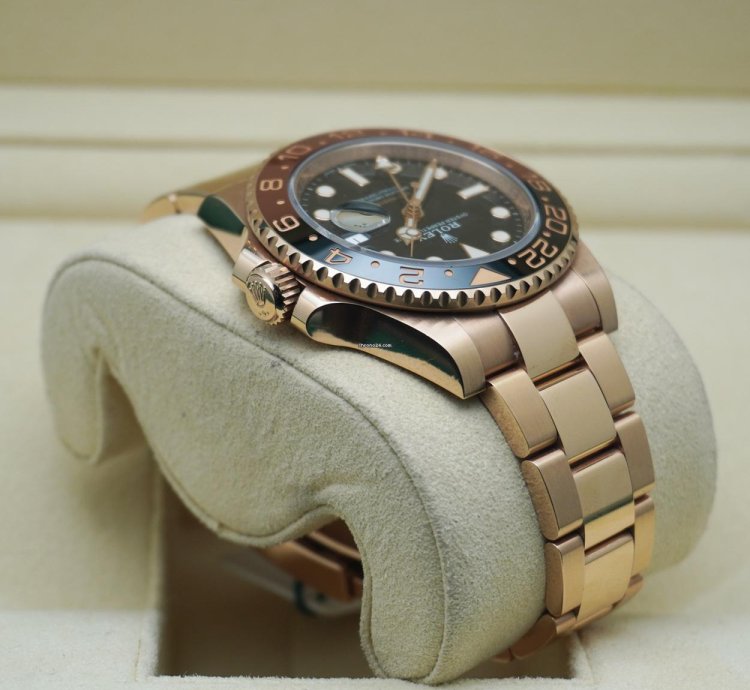 Rolex Gmt-master Ii Rose Gold 126715chnr