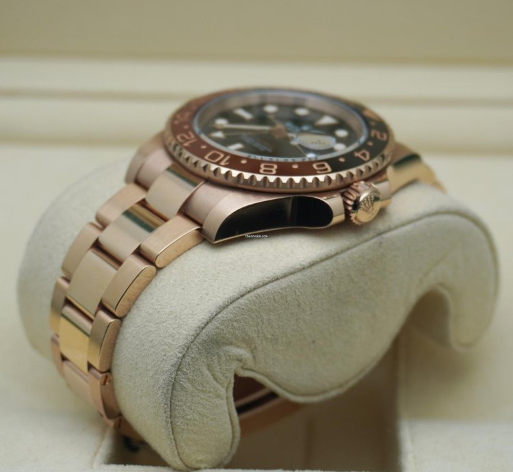 Rolex Gmt-master Ii Rose Gold 126715chnr