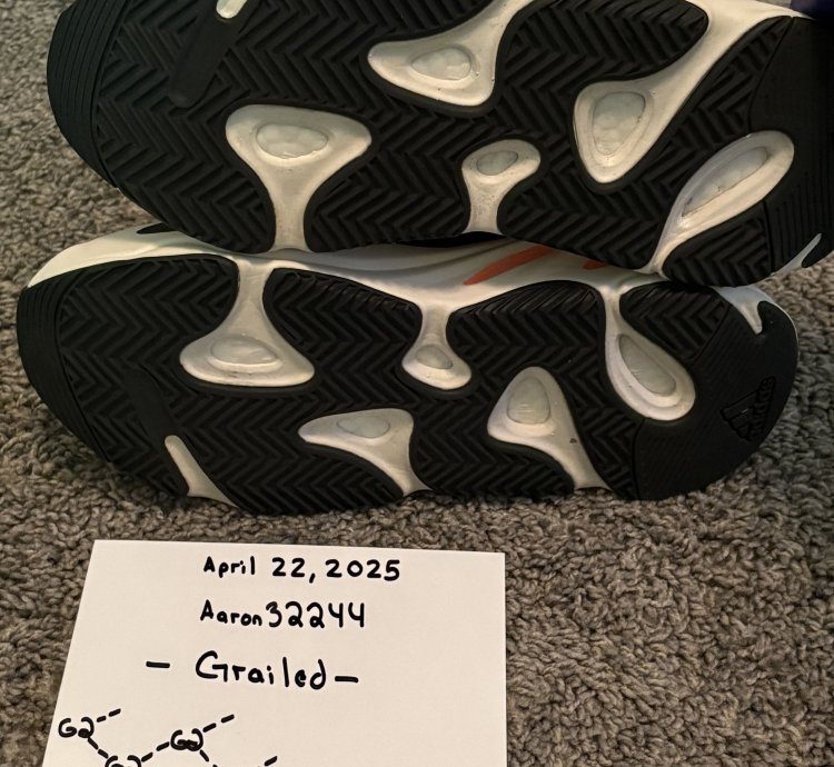 Adidas Yeezy Boost 700 Waverunner