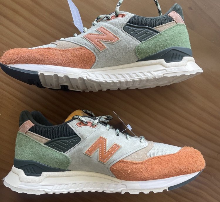 Ronnie Fieg Frank Lloyd Wright Foundation 998 - Apricot