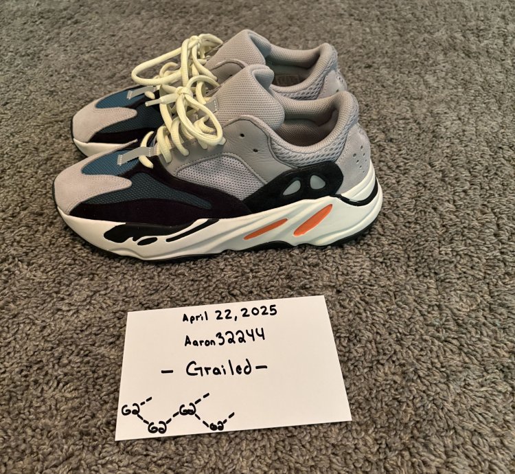 Adidas Yeezy Boost 700 Waverunner