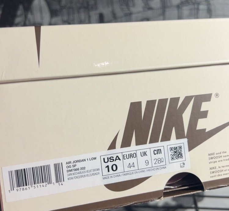 Size 10 Travis Scott Air Jordan 1 Velvet Brown