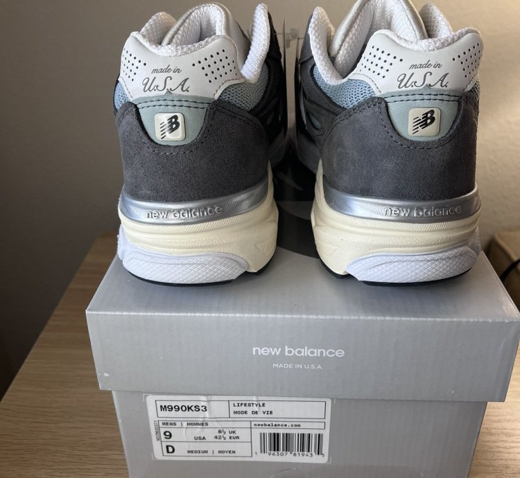 Ronnie Fieg Kith New Balance 990v3 Steel Blue