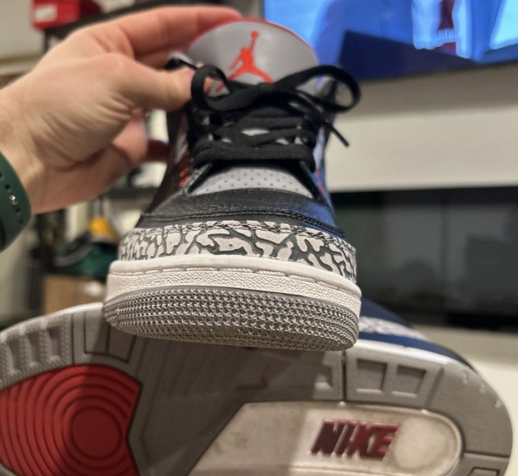 Size 11 - Jordan 3 Retro Og Mid Black Cement 2018 Vnds
