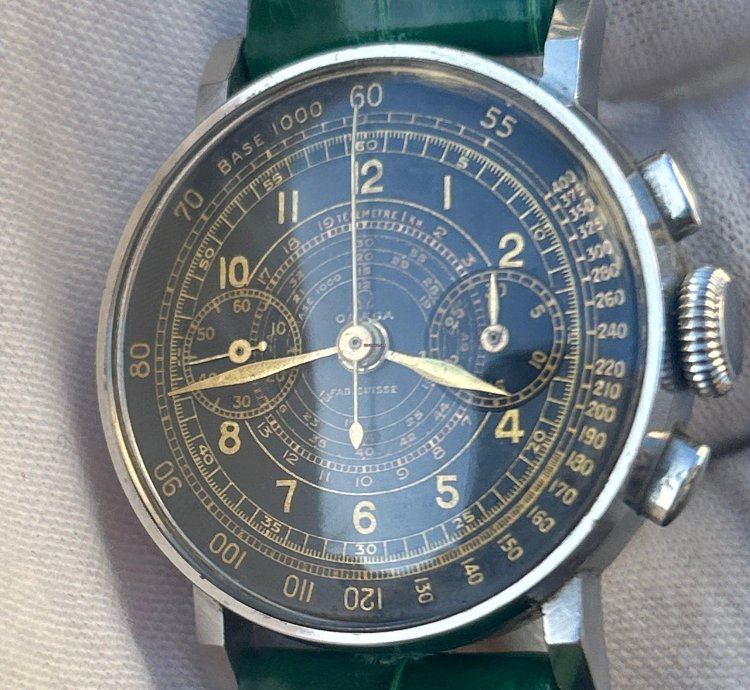 Omega Classic Ck 2078 Rare And Attractive Stainless Steel Chronograph Wristwatch