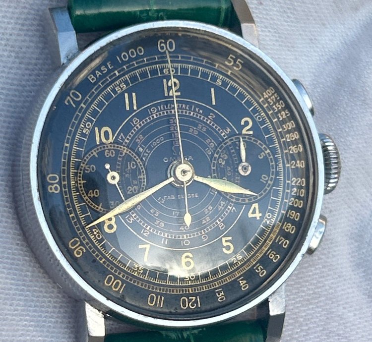 Omega Classic Ck 2078 Rare And Attractive Stainless Steel Chronograph Wristwatch